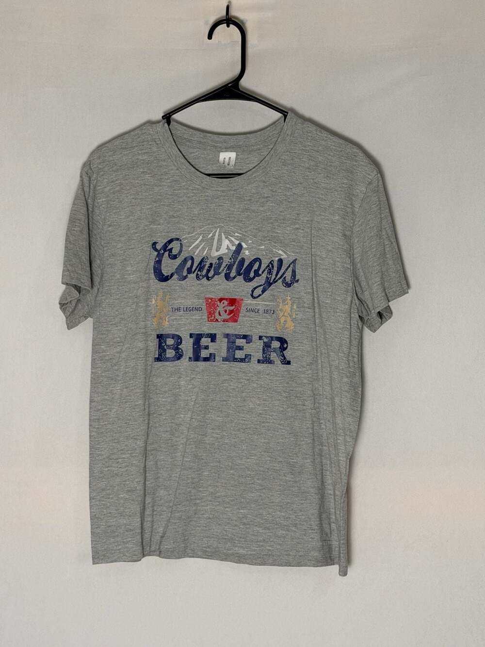 Cowboys & Beer Graphic T-Shirt Large Heather Grey Cotton